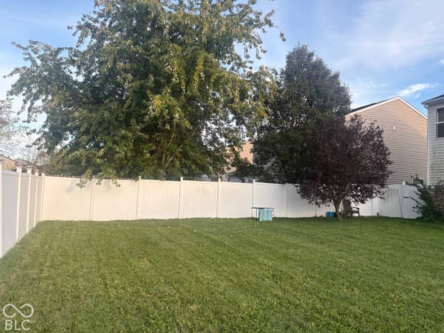 10830 Greenleaf Drive, Indianapolis, IN 46229, photo 3 of 5