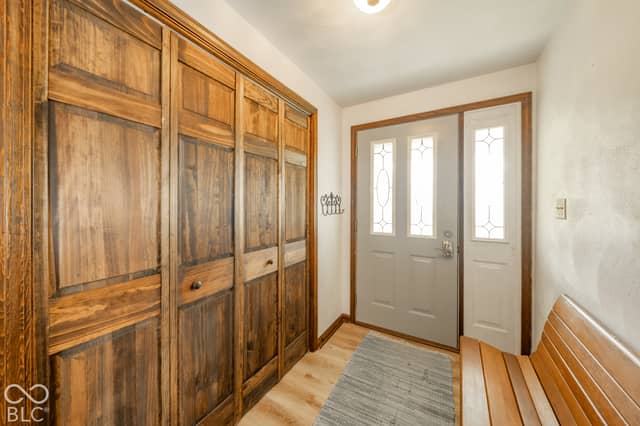 10664 S 9 W, Pendleton, IN 46064, photo 5 of 34
