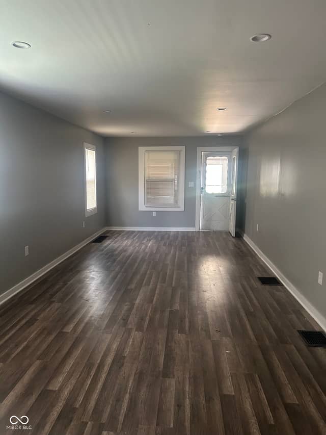3906 Hoyt Avenue, Indianapolis, IN 46203, photo 4 of 22