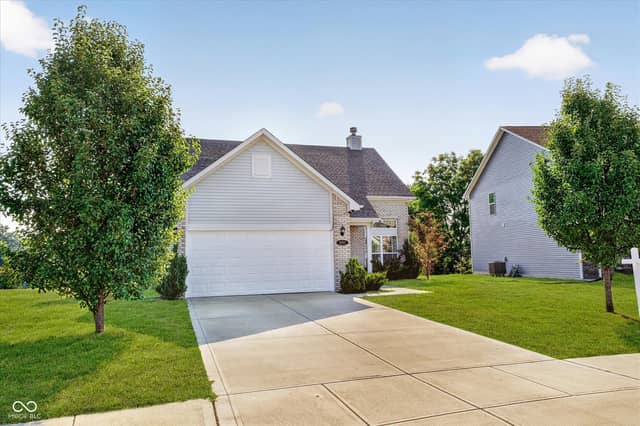 1893 Osman Drive, Avon, IN 46123, photo 2 of 36