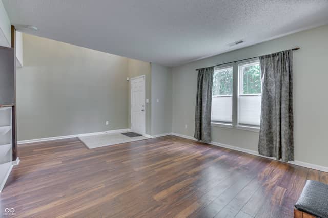 8017 Wildcat Run Lane, Indianapolis, IN 46239, photo 5 of 61