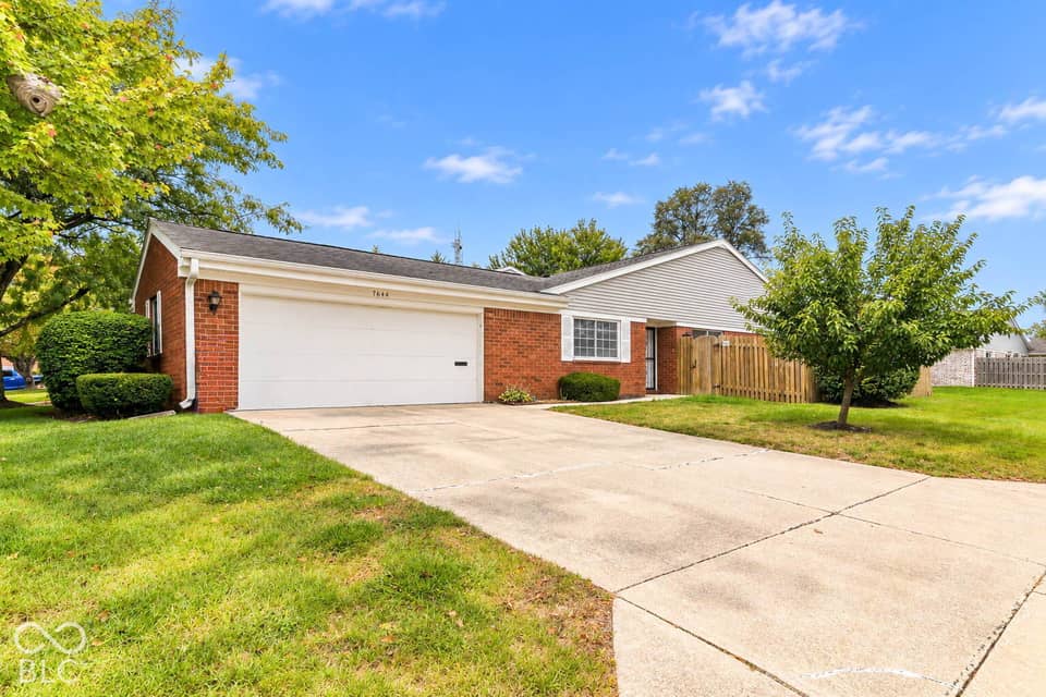 7644 Vintage Circle, Indianapolis, IN 46226, photo 1 of 27