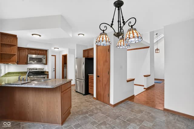 7990 Springwater Circle, Indianapolis, IN 46256, photo 5 of 17