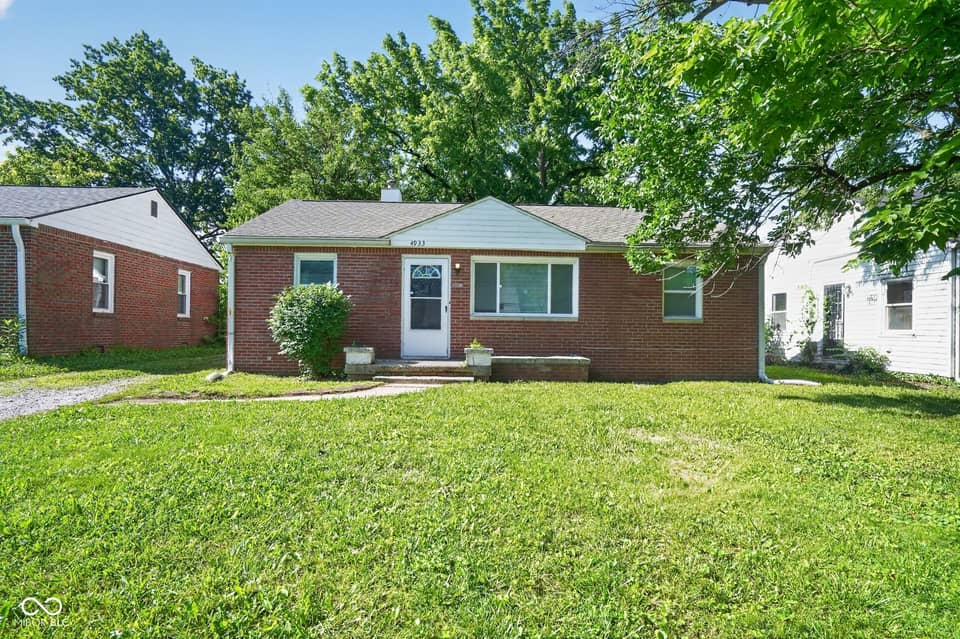 4933 E 39th Street, Indianapolis, IN 46226, photo 1 of 18