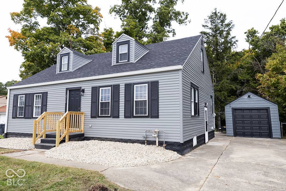 2716 W 25th Street, Anderson, IN 46011, photo 1 of 37