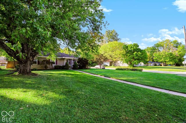 5748 N Parker Avenue, Indianapolis, IN 46220, photo 4 of 52