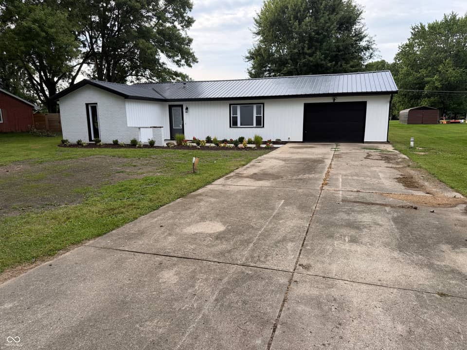 814 Earl Avenue, Middletown, IN 47356, photo 1 of 24