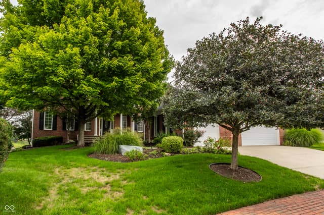 8039 Heyward Drive, Indianapolis, IN 46250, photo 5 of 71