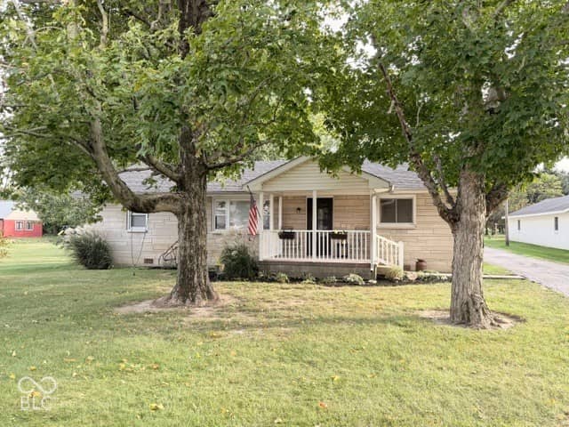 315 E Willard Avenue, Rushville, IN 46173, photo 1 of 17