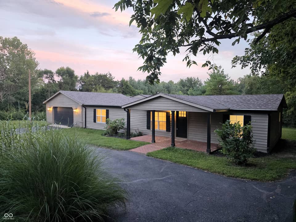 6298 S 200 W, Trafalgar