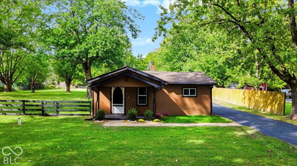 916 S Huber Street, Indianapolis, IN 46239, photo 1 of 36