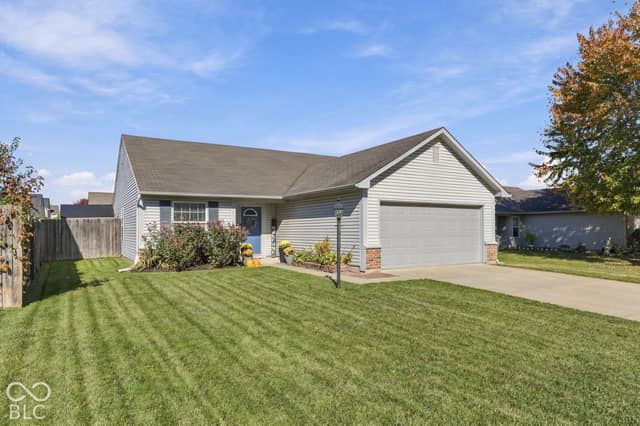 5914 Woodcote Drive, Indianapolis, IN 46221, photo 3 of 30