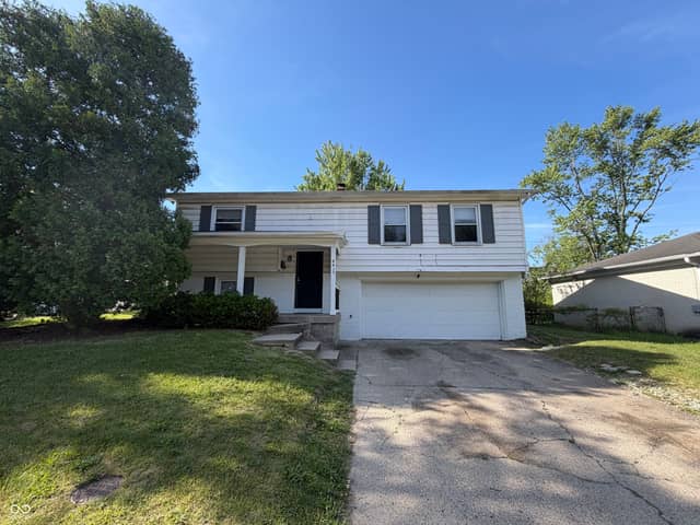 8415 E 34th Street, Indianapolis, IN 46226, photo 2 of 20