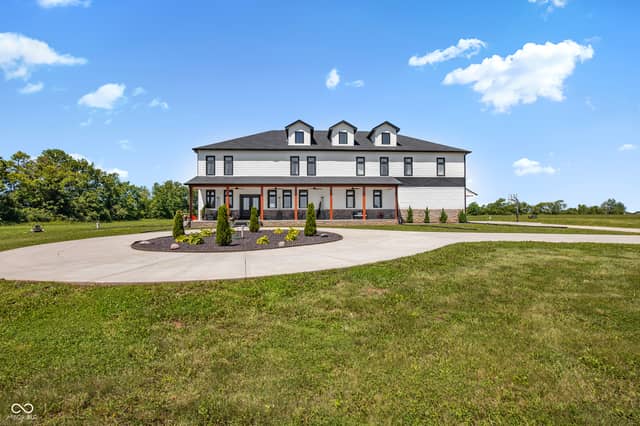 6305 Sunshine Meadows Lane, Brownsburg, IN 46112, photo 2 of 57