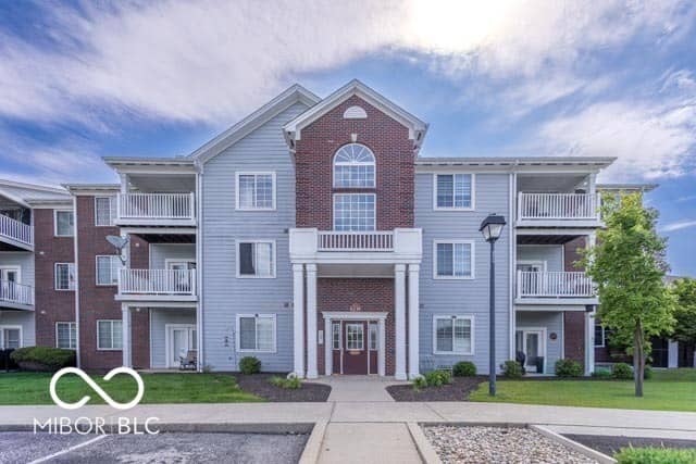 6239 Amber Creek Lane #312, Indianapolis