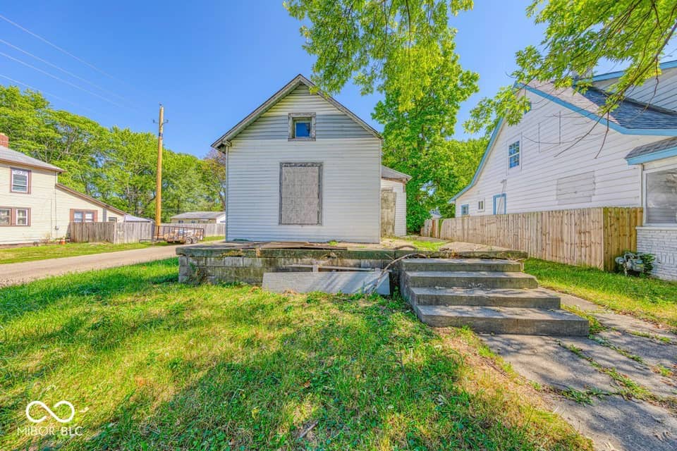 1229 N Tuxedo Street, Indianapolis, IN 46201, photo 1 of 24