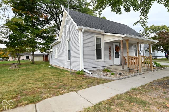 10 N Broadway, North Salem, IN 46165, photo 2 of 14