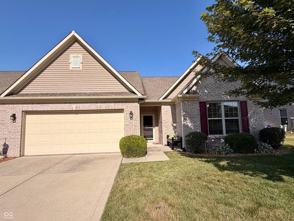 1352 Redstone Drive, Avon