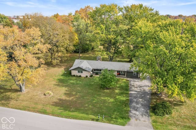 1947 Argyle Drive, Avon, IN 46123, photo 3 of 32
