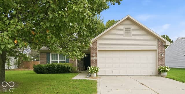 13315 Eastwood Lane, Fishers, IN 46038, photo 2 of 20