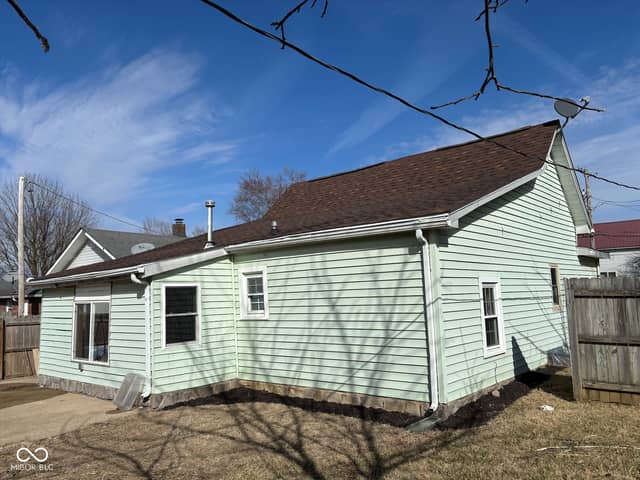 207 S Jackson Street, Frankton, IN 46044, photo 2 of 33