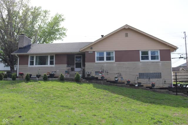 1266 N Morgantown Road, Greenwood, IN 46142, photo 3 of 43