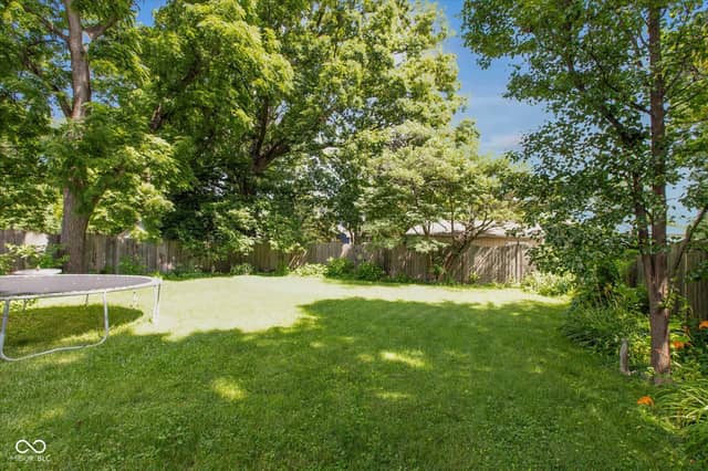 5452 University Avenue, Indianapolis, IN 46219, photo 5 of 28
