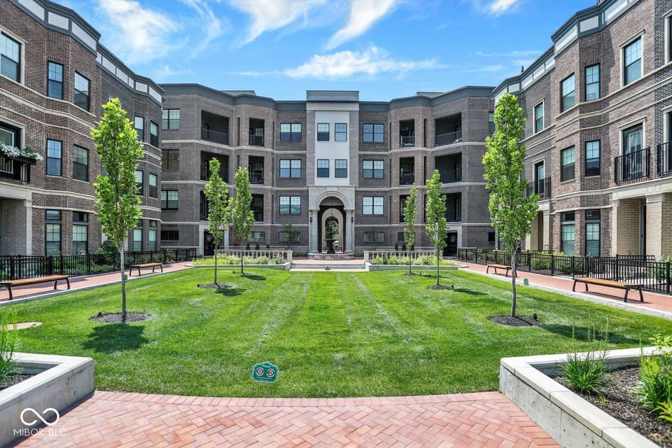 920 Veterans Way #UNIT 304, Carmel