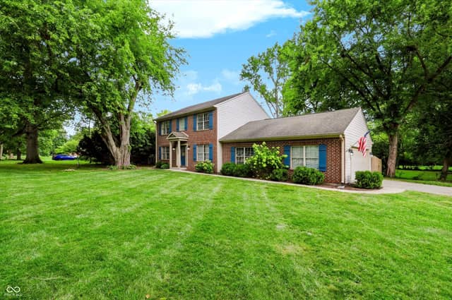 3608 Kessler Boulevard East Drive, Indianapolis, IN 46220, photo 5 of 50