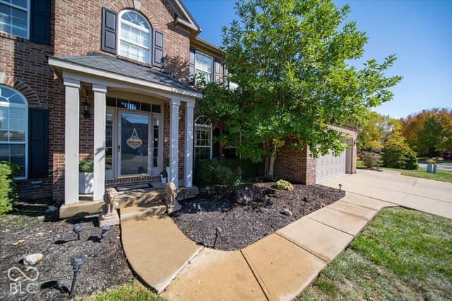 10073 Parkshore Drive, Fishers, IN 46038, photo 3 of 41