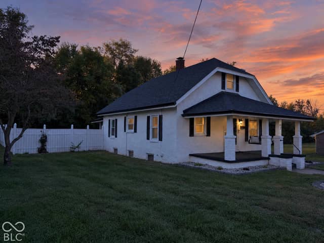 202 S Benton Street, Brownstown, IN 47220, photo 4 of 33