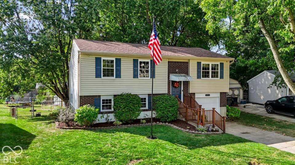 5556 Meckes Lane, Indianapolis