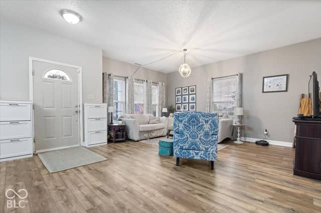10649 Wiley Lane, Indianapolis, IN 46231, photo 5 of 38