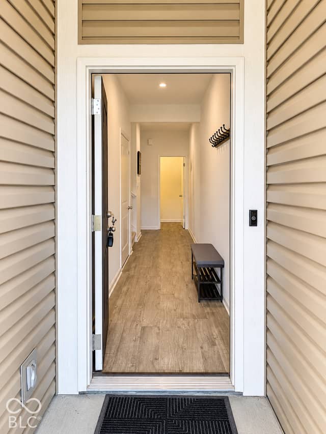 10844 Penwell, Indianapolis, IN 46235, photo 4 of 24