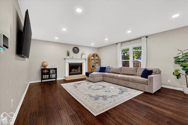7599 Meadow Ridge Drive, Fishers, IN 46038, photo 5 of 33