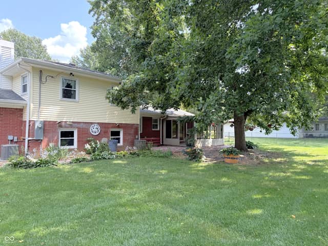 345 N Pleasant Run, Crawfordsville, IN 47933, photo 5 of 41