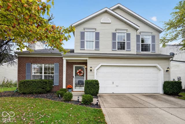 12161 Driftstone Drive, Fishers, IN 46037, photo 4 of 33