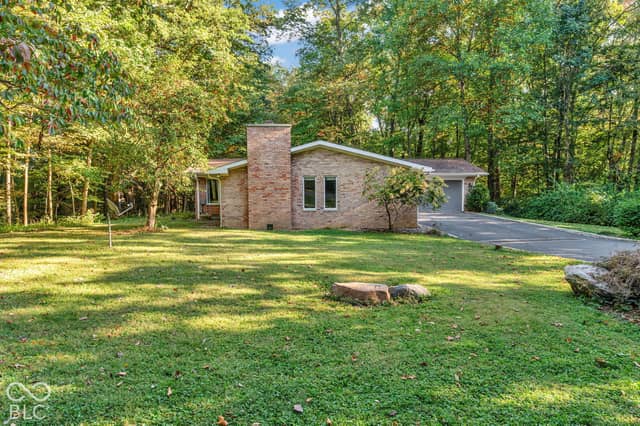 1042 N Farmington Drive, Crawfordsville, IN 47933, photo 4 of 72