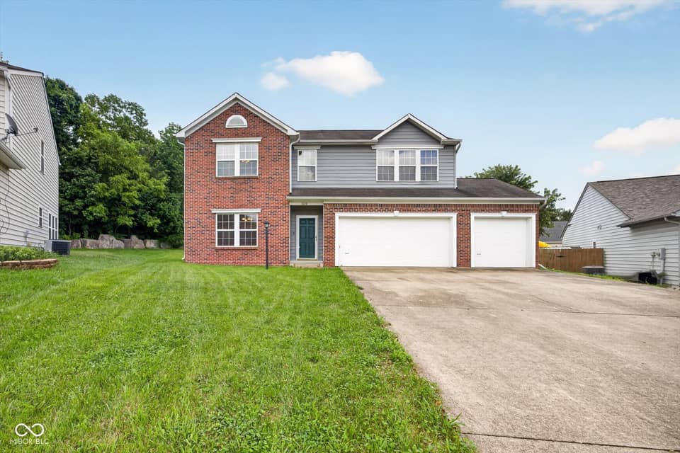 1400 W Caber Court, Bloomington