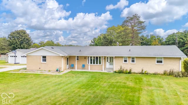 10664 S 9 W, Pendleton, IN 46064, photo 2 of 34