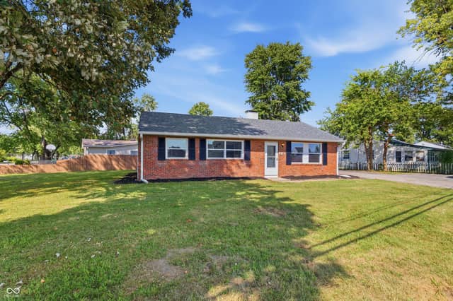 110 Whiteland Road, Whiteland, IN 46184, photo 3 of 34