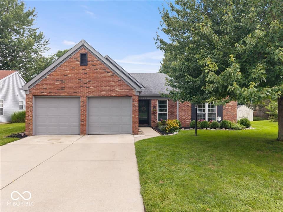 11546 Jamestown Drive W, Fishers