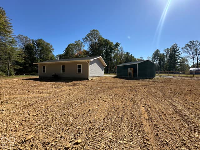 1277 N Lawrence Hollow Road, Bloomfield, IN 47424, photo 5 of 16