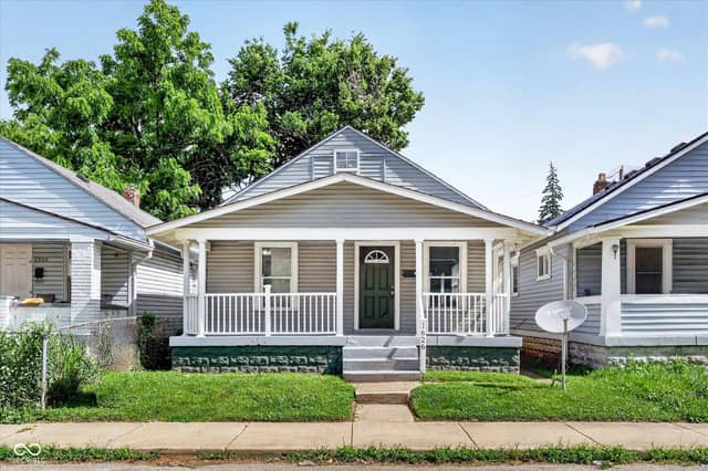 1626 Palmer Street, Indianapolis, IN 46203, photo 2 of 33