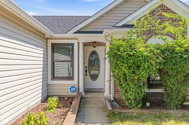 4327 Strawflower Drive, Indianapolis, IN 46203, photo 4 of 29
