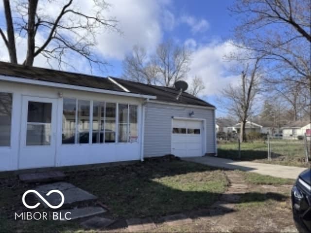 2200 S Eaton Avenue, Muncie, IN 47302, photo 3 of 18