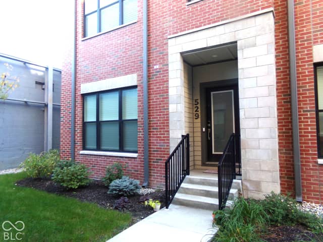 529 Fynn Place, Indianapolis, IN 46202, photo 3 of 40