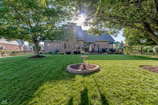 1187 Forest Commons Drive, Avon, photo 4 of 28