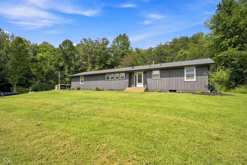 13300 W 525 S, Columbus, IN 47201, photo 1 of 52