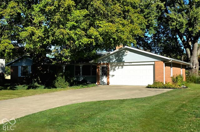 1630 S Winding Way, Anderson, IN 46011, photo 2 of 60